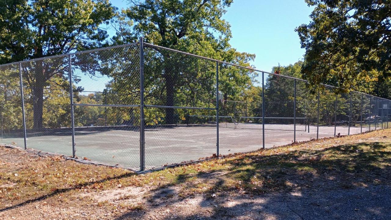 B Lakefront! Remodeled, Boat Slip, Patio Views, Pool, Boat Ramp, Wifi Osage Beach Luaran gambar