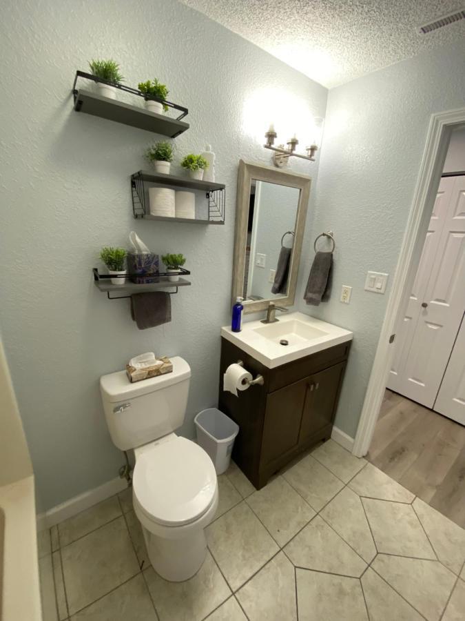 B Lakefront! Remodeled, Boat Slip, Patio Views, Pool, Boat Ramp, Wifi Osage Beach Luaran gambar